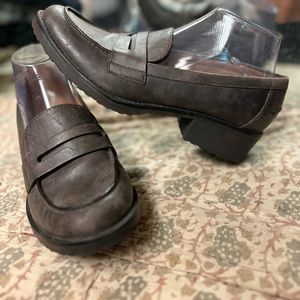 LN Baretraps Olivia Penny Loafers Vegan Leather Shoes Y2K Academia Sz 9